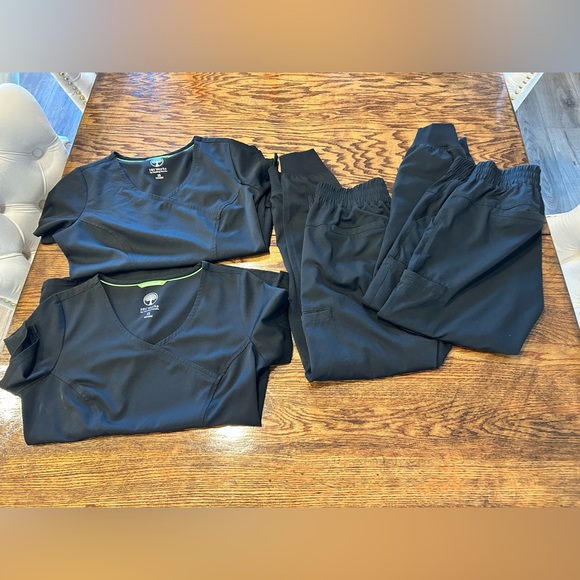 healing hands Pants - Set of 2: Healing Hands Black Scrub Set